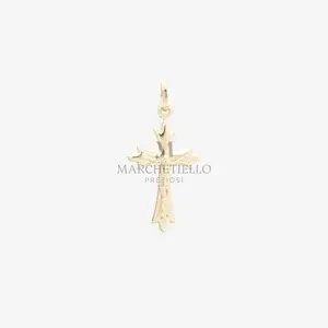 Croce con lati appuntiti con cristo